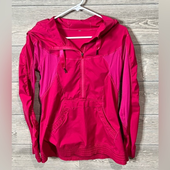 Lululemon Vintage On The Run Barbie Pink Pullover 1/2 Zip With Hood - Picture 3 of 7